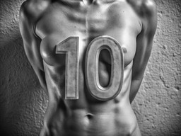10이라는 숫자를 가진 남성 몸부림