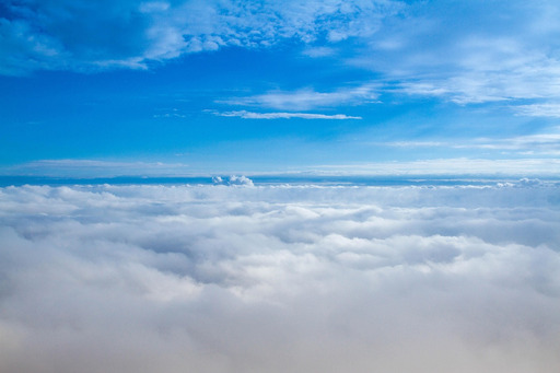 view clouds from airplane 02